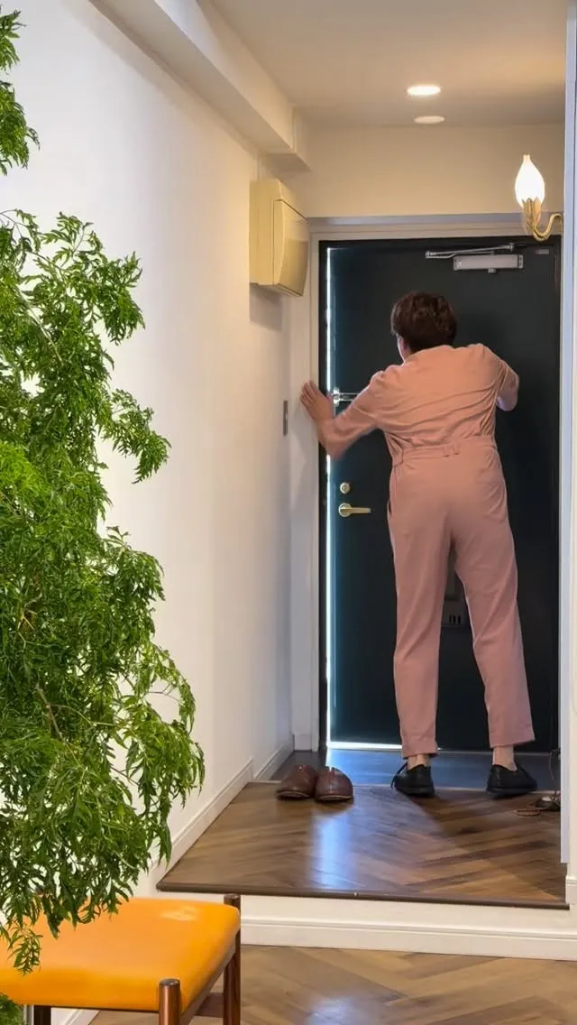 「秋色の美、あなたの小顔作りをサポート。