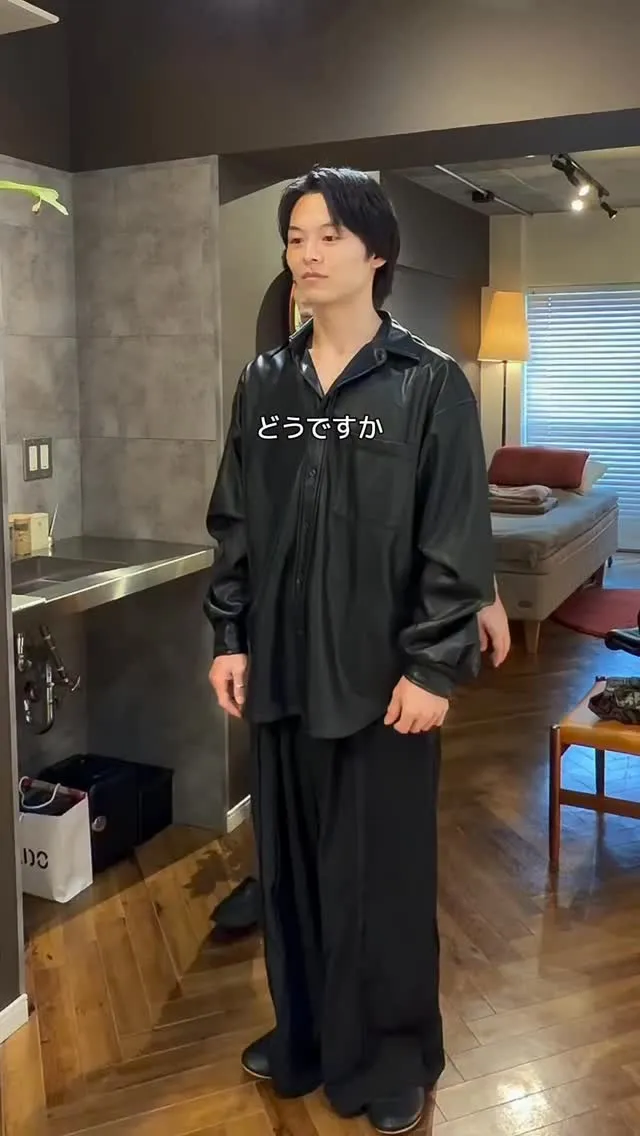 【料理人の宿命？ガチガチの肩をリセット】