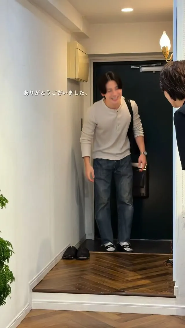 「顔のむくみと姿勢を整えれば、プレゼンの説得力は変わる。